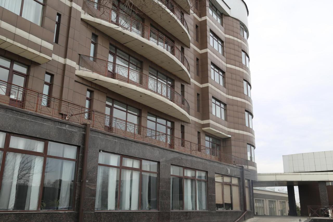 Maryotel Bishkek Lebedinovka Exterior foto