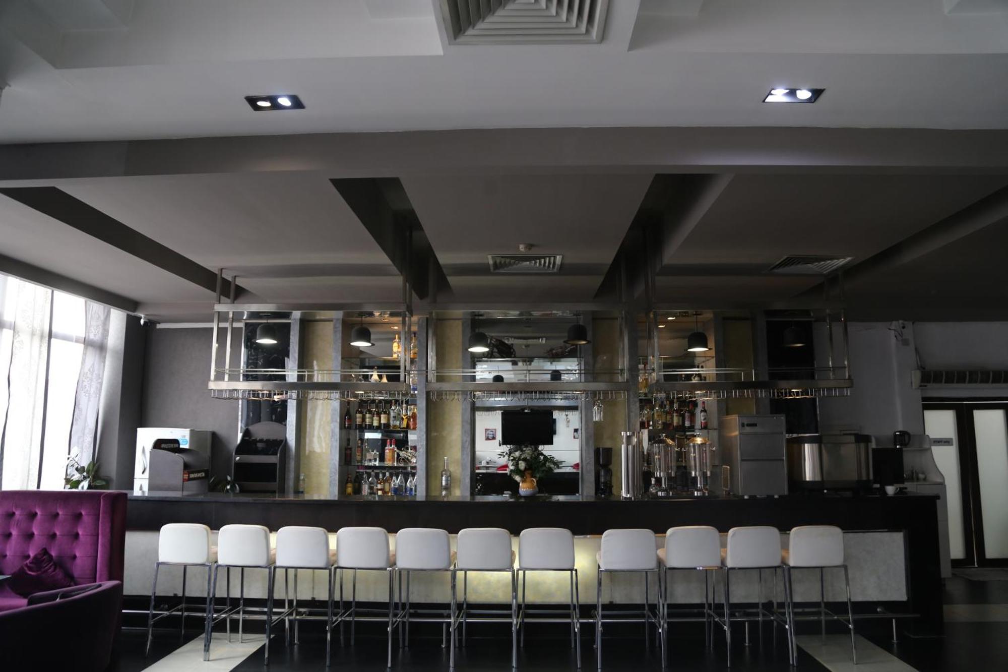 Maryotel Bishkek Lebedinovka Exterior foto